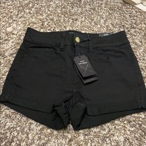 American Eagle “sateen” hi-rise shortie